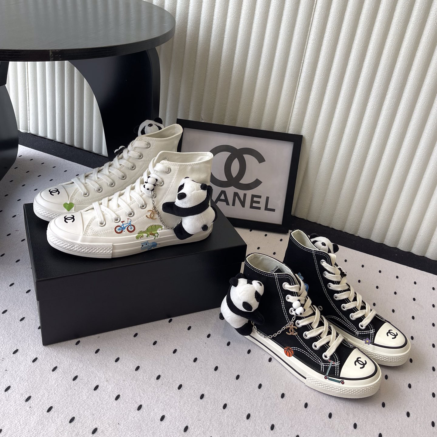 CHANEL 샤넬 스니커즈 2508161634