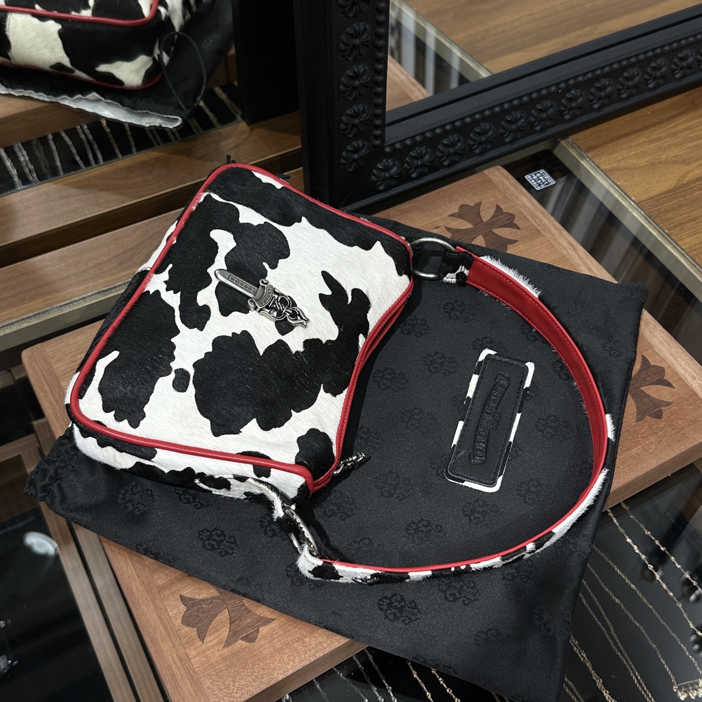 CHROME HEARTS 크롬하츠 그린 젖소무늬 Chicken Nugget bag 너겟백 3259221913 (925실버)