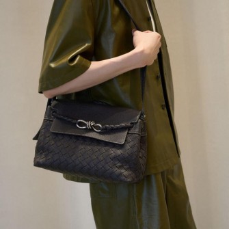 BOTTEGA VENETA 보테가베네타 Andiamo #2511041505