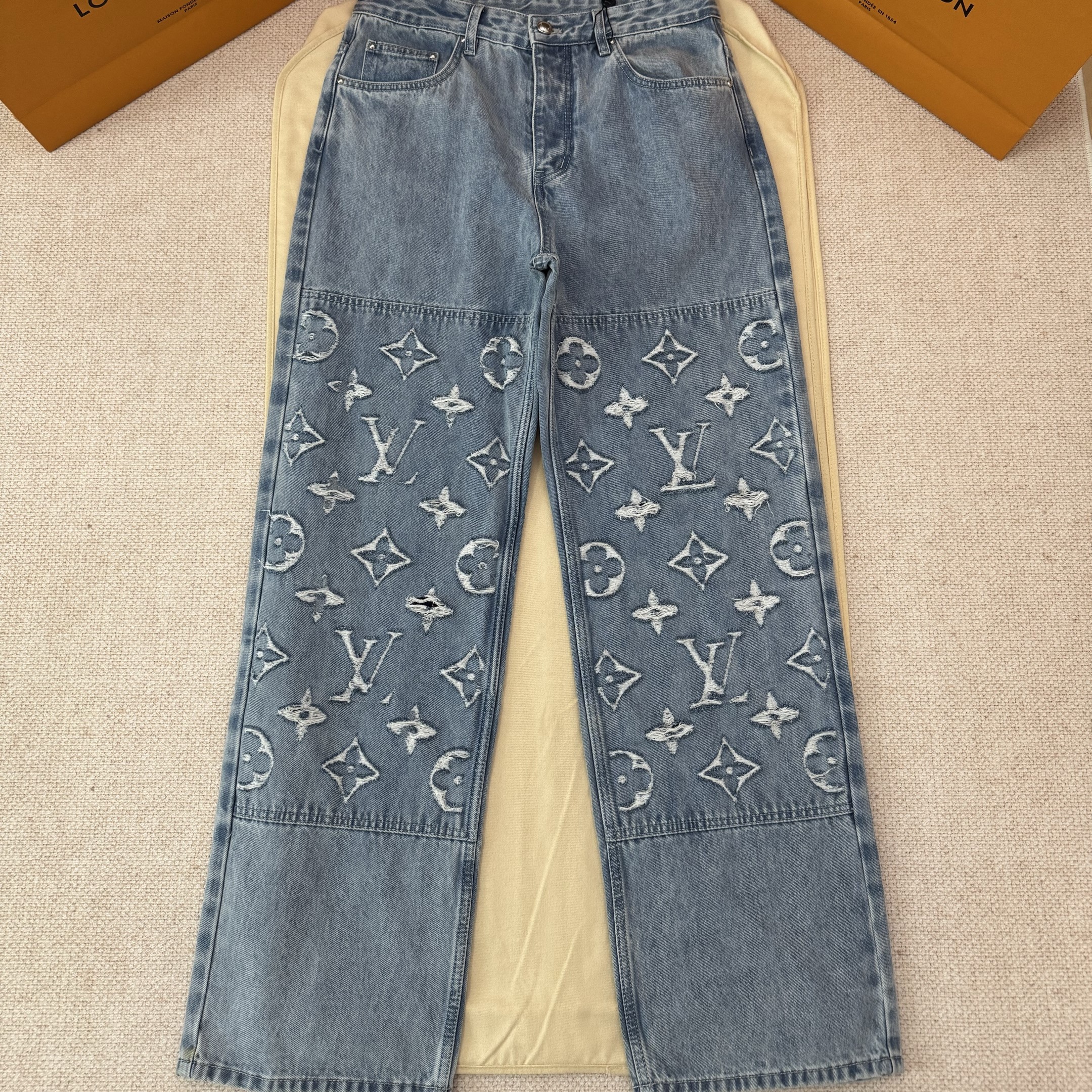 LOUIS VUITTON 루이비통 스니커즈 청바지 1AGIV7 #196112