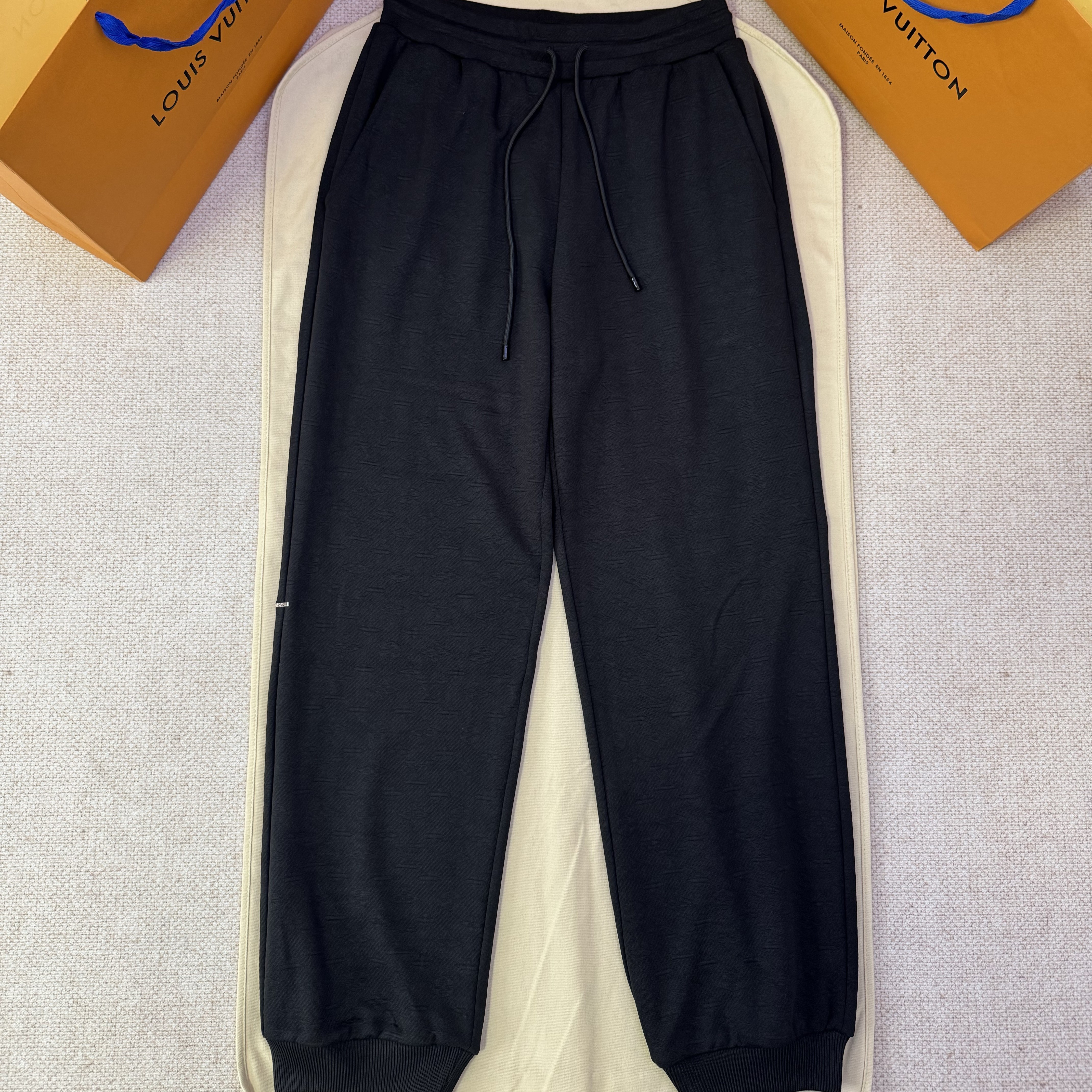 LOUIS VUITTON 루이비통 양면 니트 팬츠 스웨트팬츠 1A7Y08 #16366115