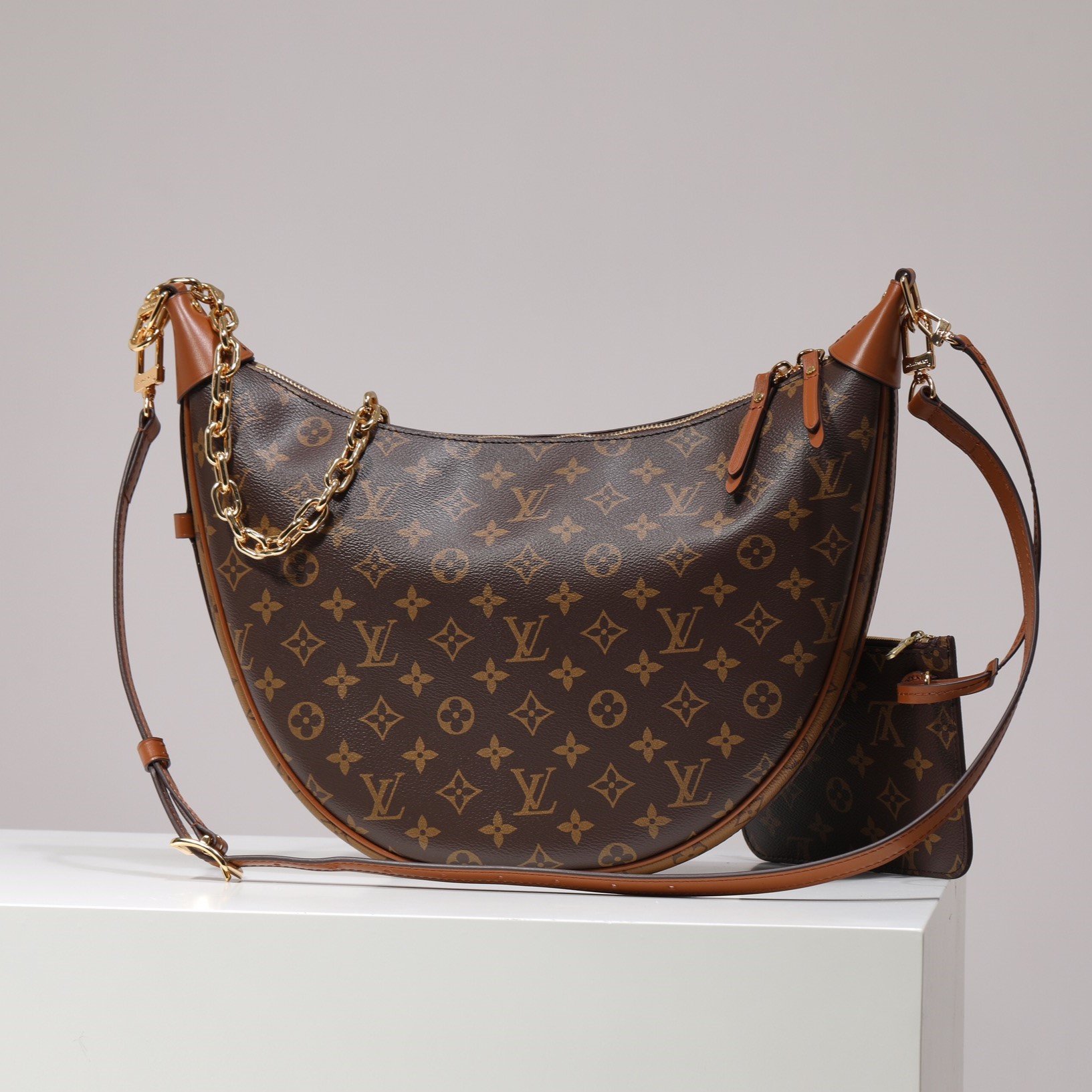 LOUIS VUITTON 루이비통 LOOP M46311 {한정시간특가}