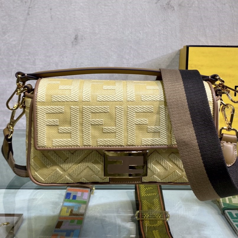 FENDI 펜디 #184621