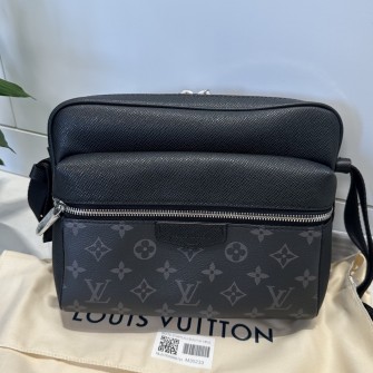 LOUIS VUITTON 루이비통 #208621