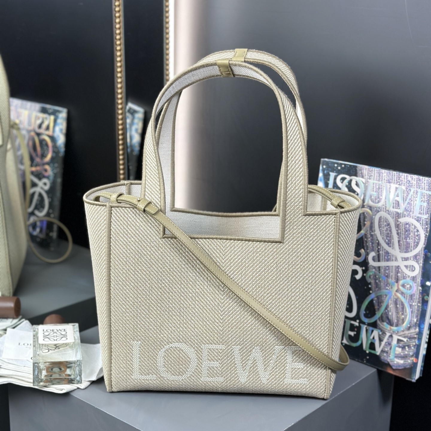 LOEWE 로에베 Font Tote #19386225