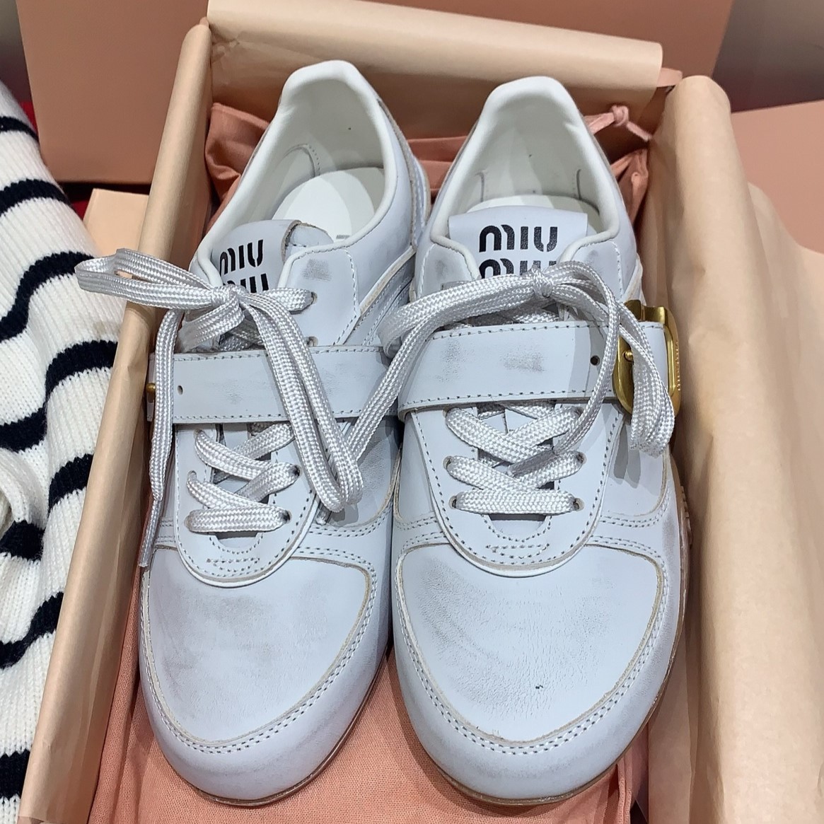 MIU MIU 미우미우 버클 가죽 스니커즈 #18266317