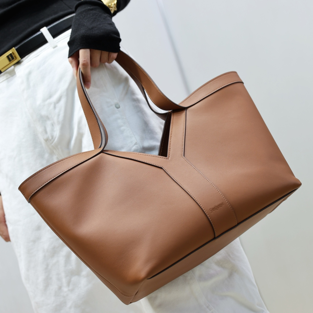 SAINT LAURENT 입생로랑 Y 레더 숄더백 #835274