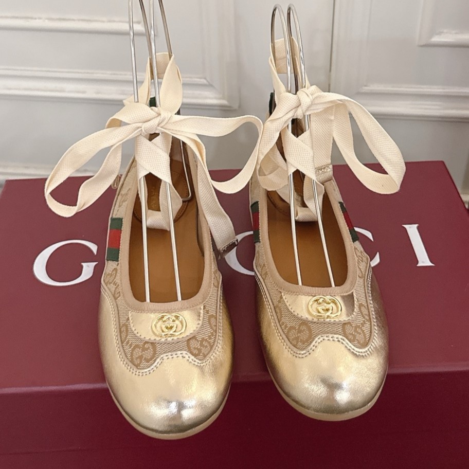GUCCI 구찌 여성 구찌 시프트 플랫 슈즈 / 발레리나 (Women's Gucci Shift Ballerina)