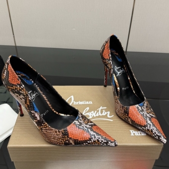 Christian Louboutin 크리스찬 루부탱 미스 Z 파이톤 이펙트 펌프스 (Christian Louboutin Miss Z Python-Effect Pumps)