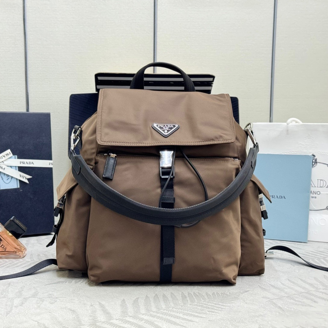PRADA 프라다 익스플로어 리나일론 백팩 2VZ118