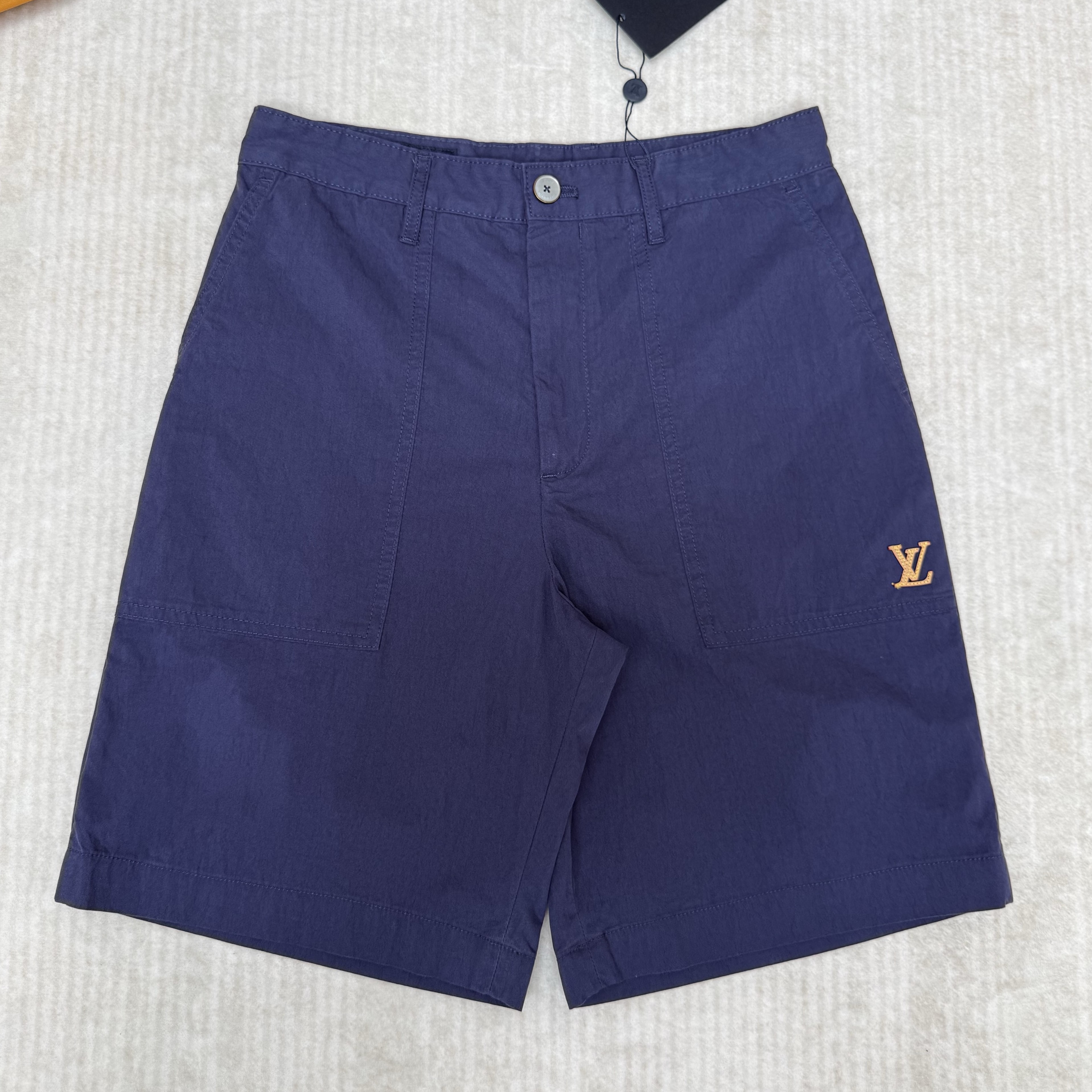 LOUIS VUITTON 루이 비통 카펜터 쇼츠 1AK764