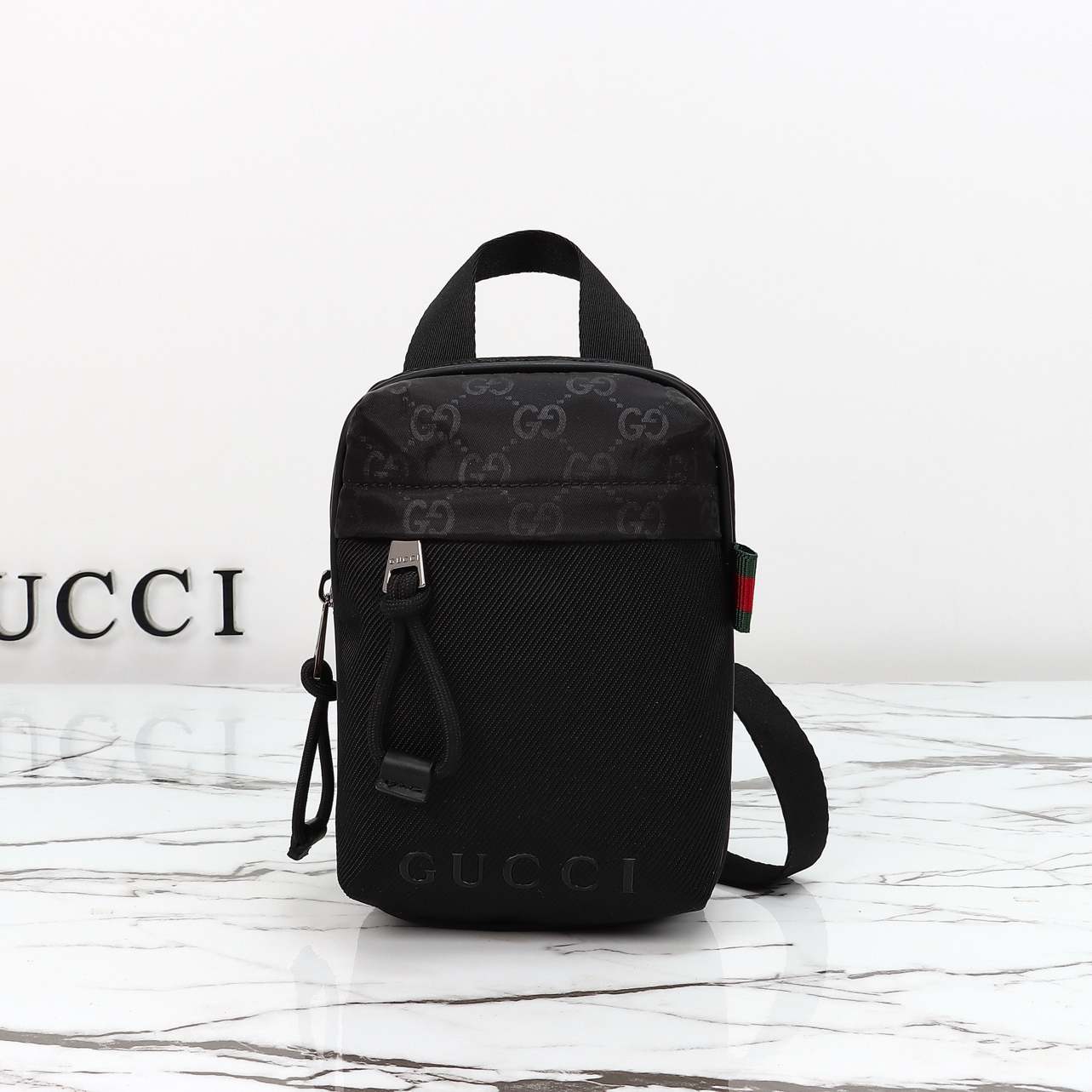 GUCCI 구찌 넥서스 미니 메신저백 힙색 834274