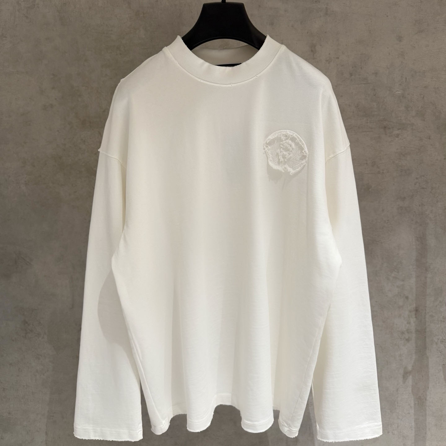 CHROME HEARTS 크롬하츠 메달리온 로고 패치 롱슬리브 #D801910