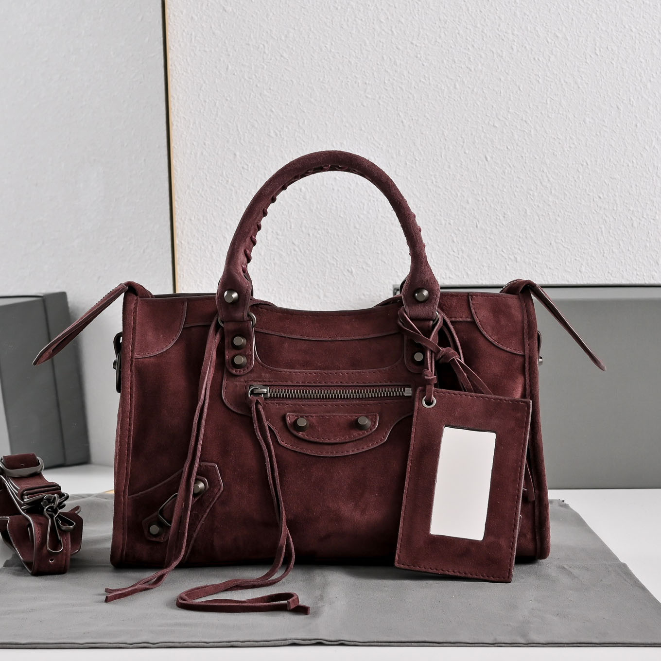 BALENCIAGA 발렌시아가 Lecity르시티 스웨이드 노루가죽 S 핸드백 (4칼러) 700941