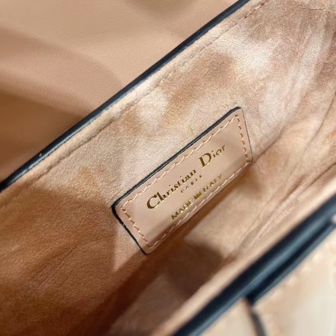 DIOR 디올