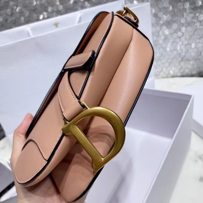 DIOR 디올