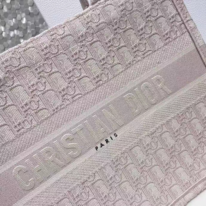 DIOR 디올