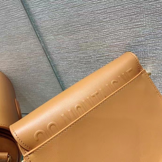 DIOR 디올