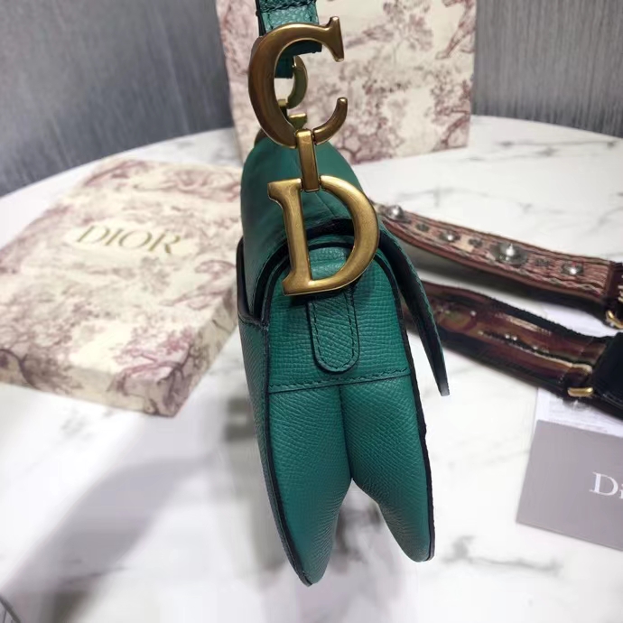DIOR 디올