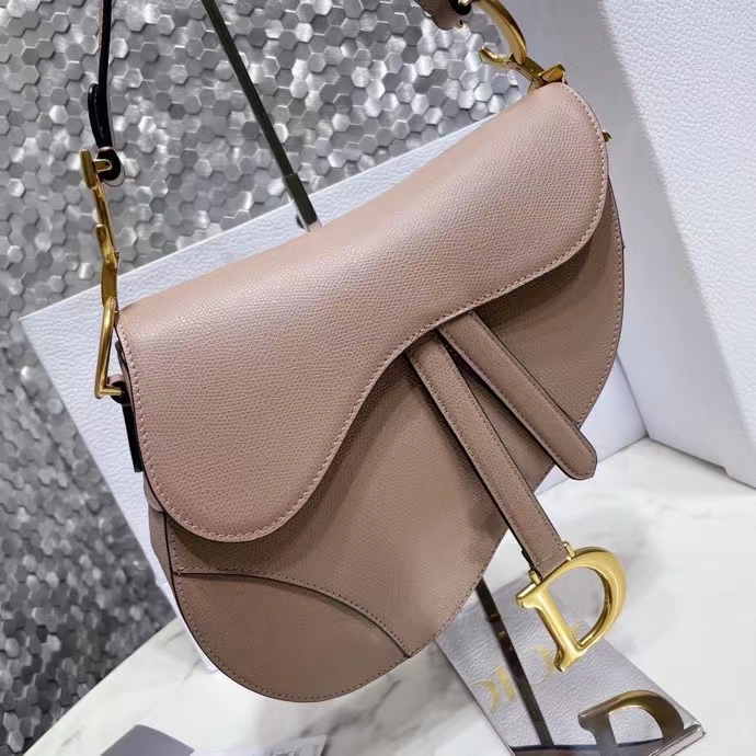 DIOR 디올