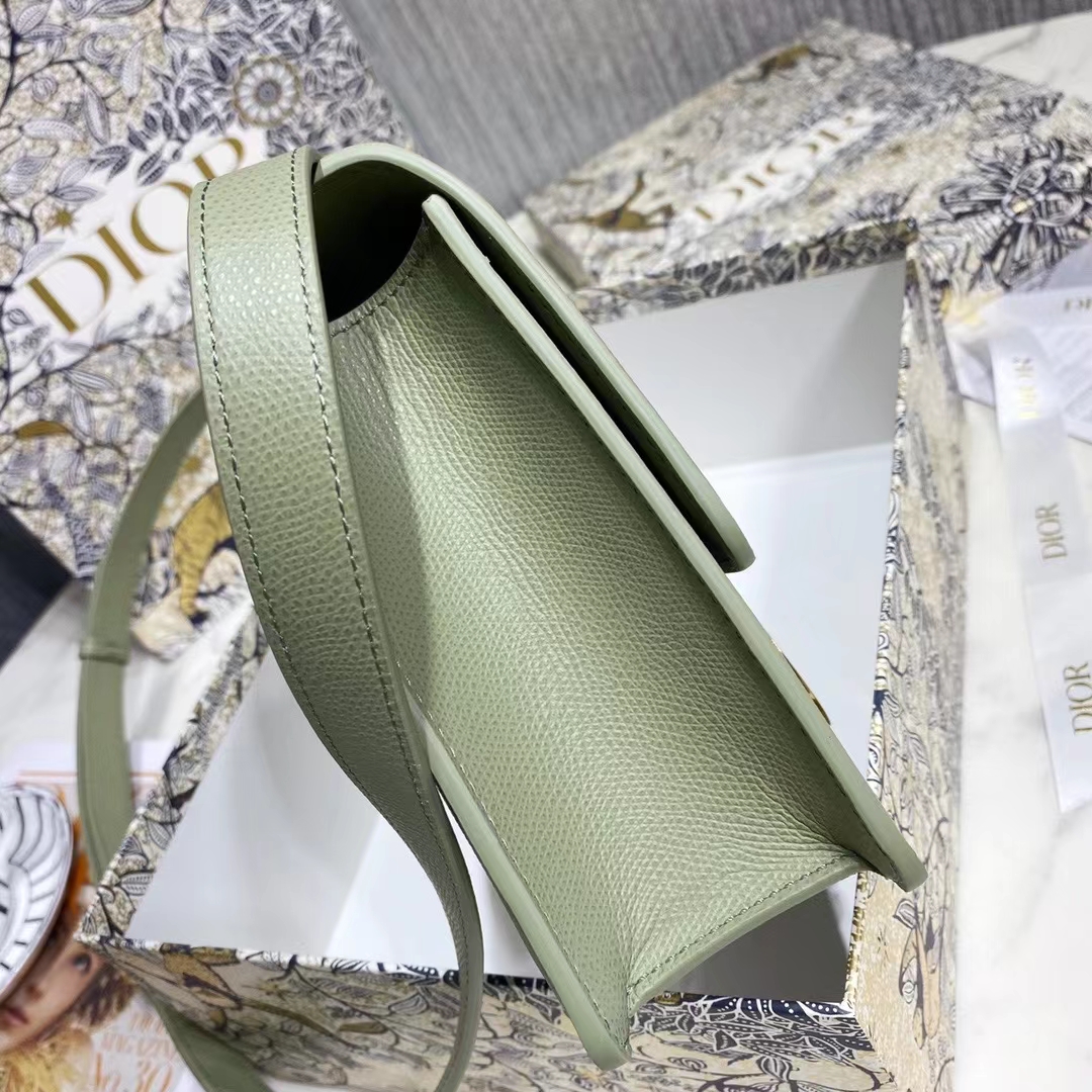 DIOR 디올