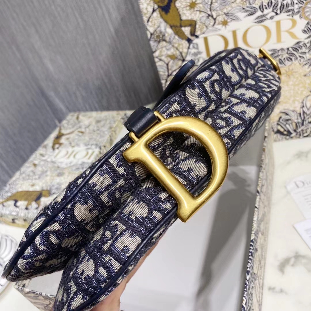 DIOR 디올