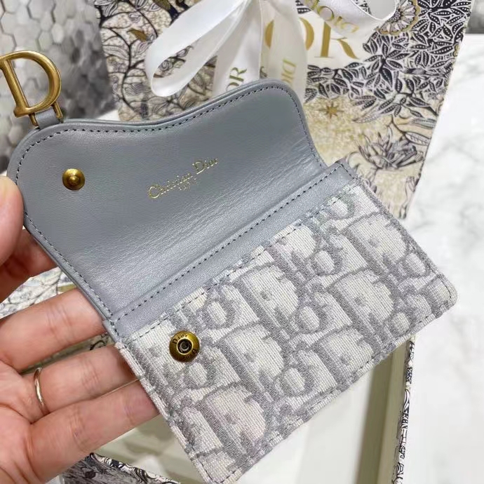 DIOR 디올