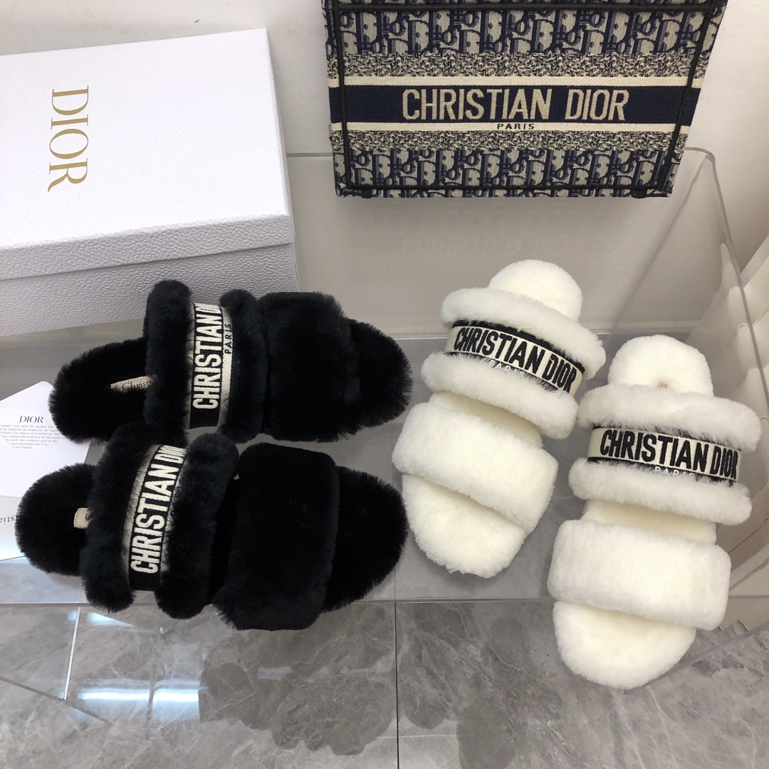 디올 [DIOR]