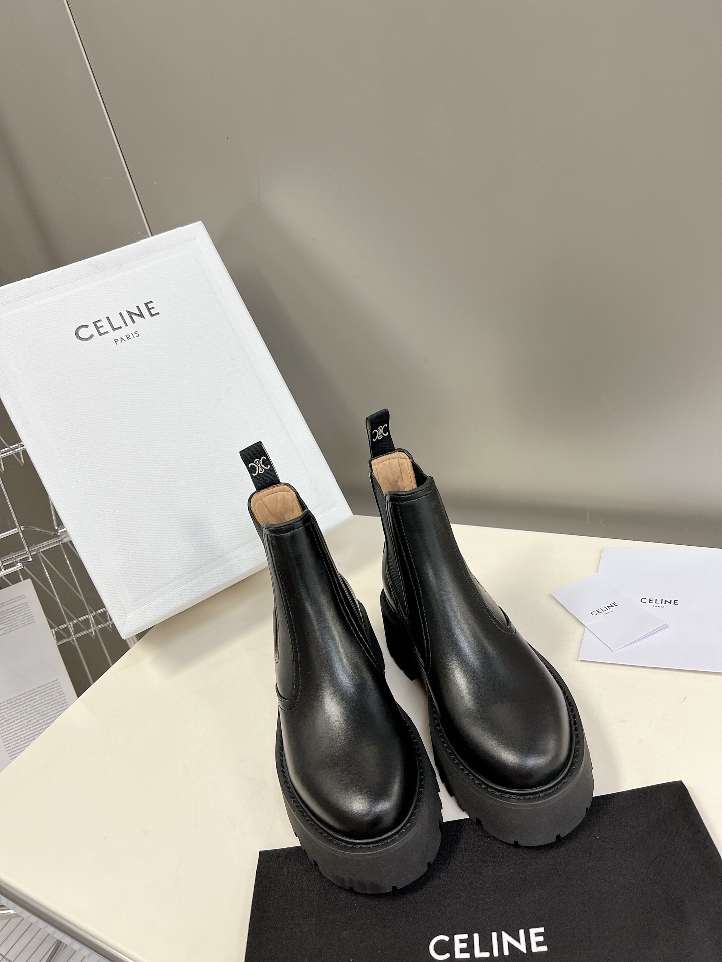 CELINE